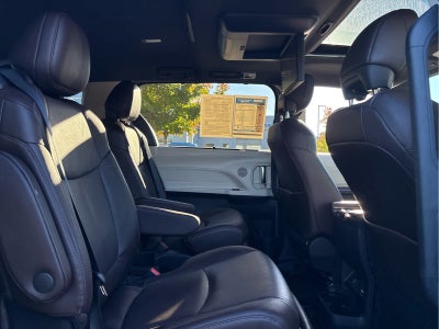2023 Toyota Sienna Platinum
