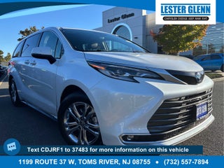2023 Toyota Sienna Platinum