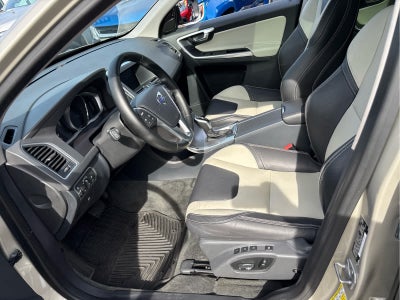 2017 Volvo XC60 Dynamic
