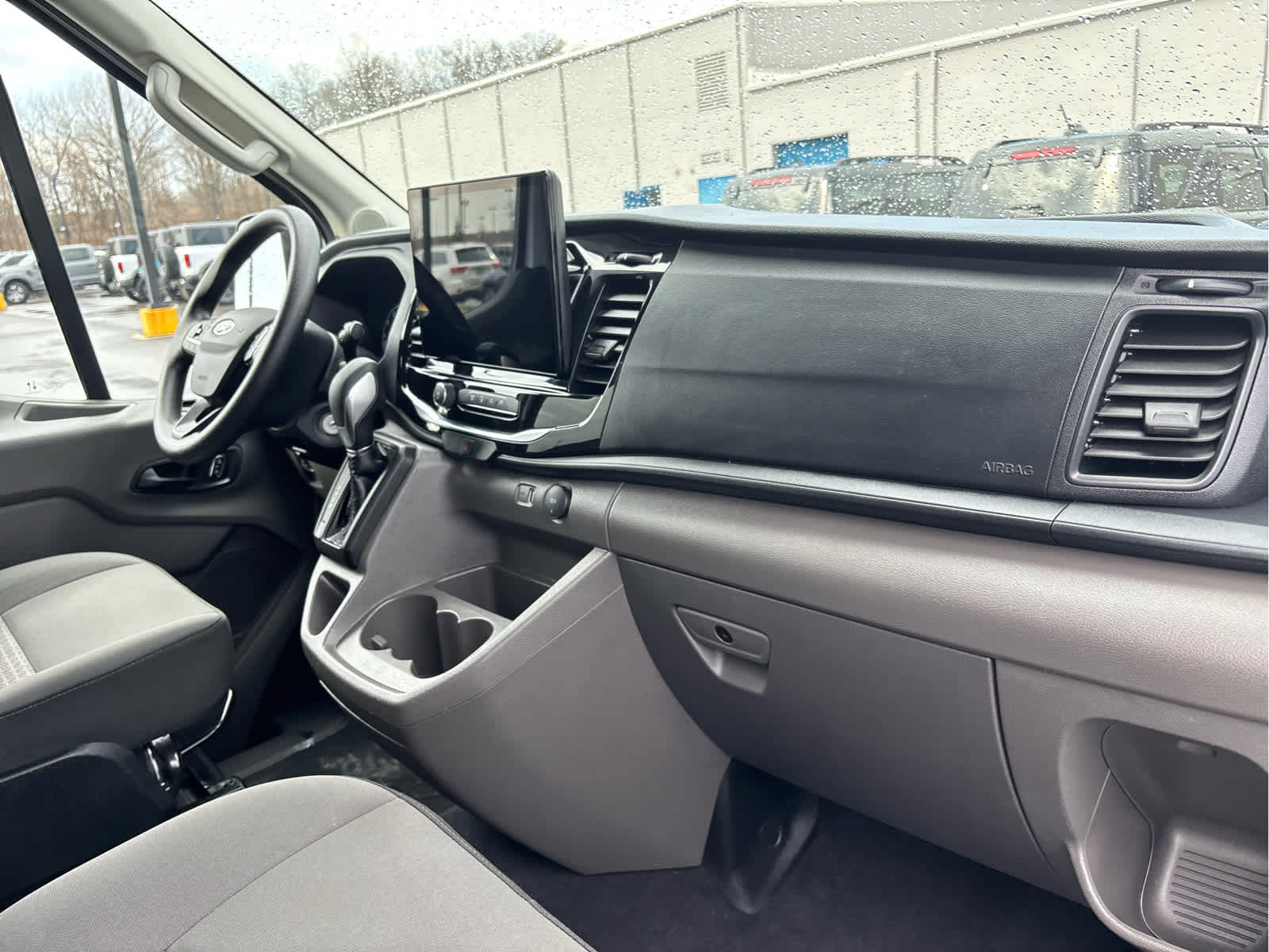 2024 Ford Transit Passenger Wagon XLT