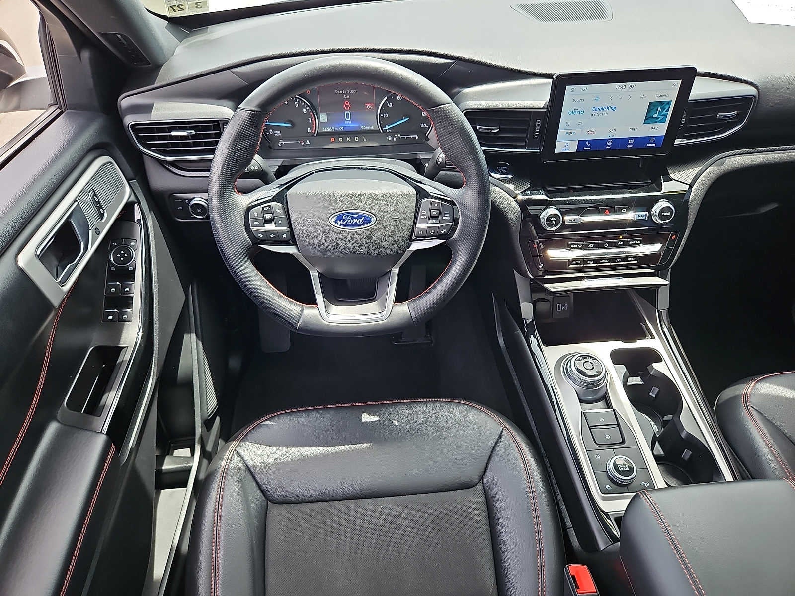 2022 Ford Explorer ST-Line