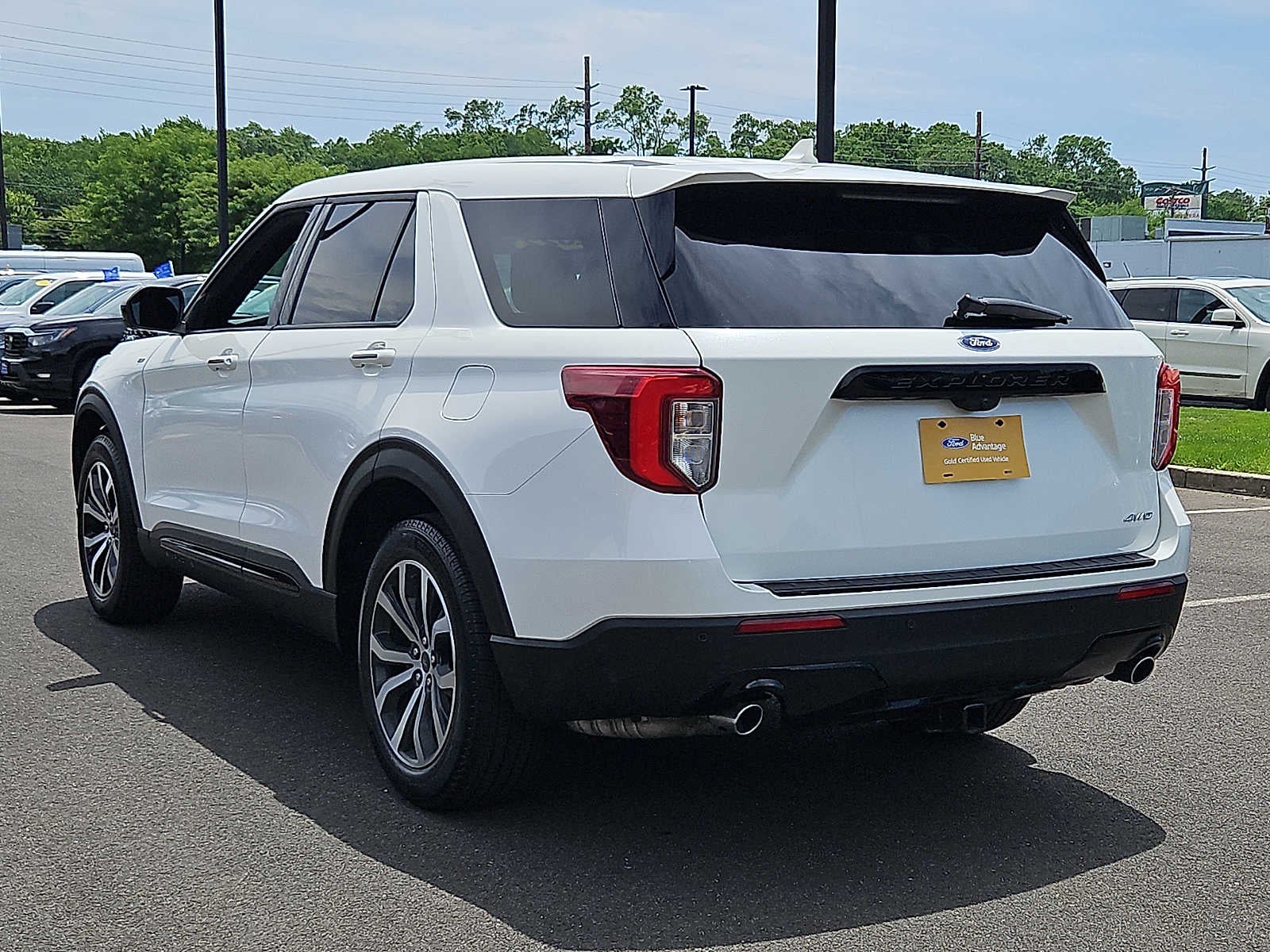 2022 Ford Explorer ST-Line