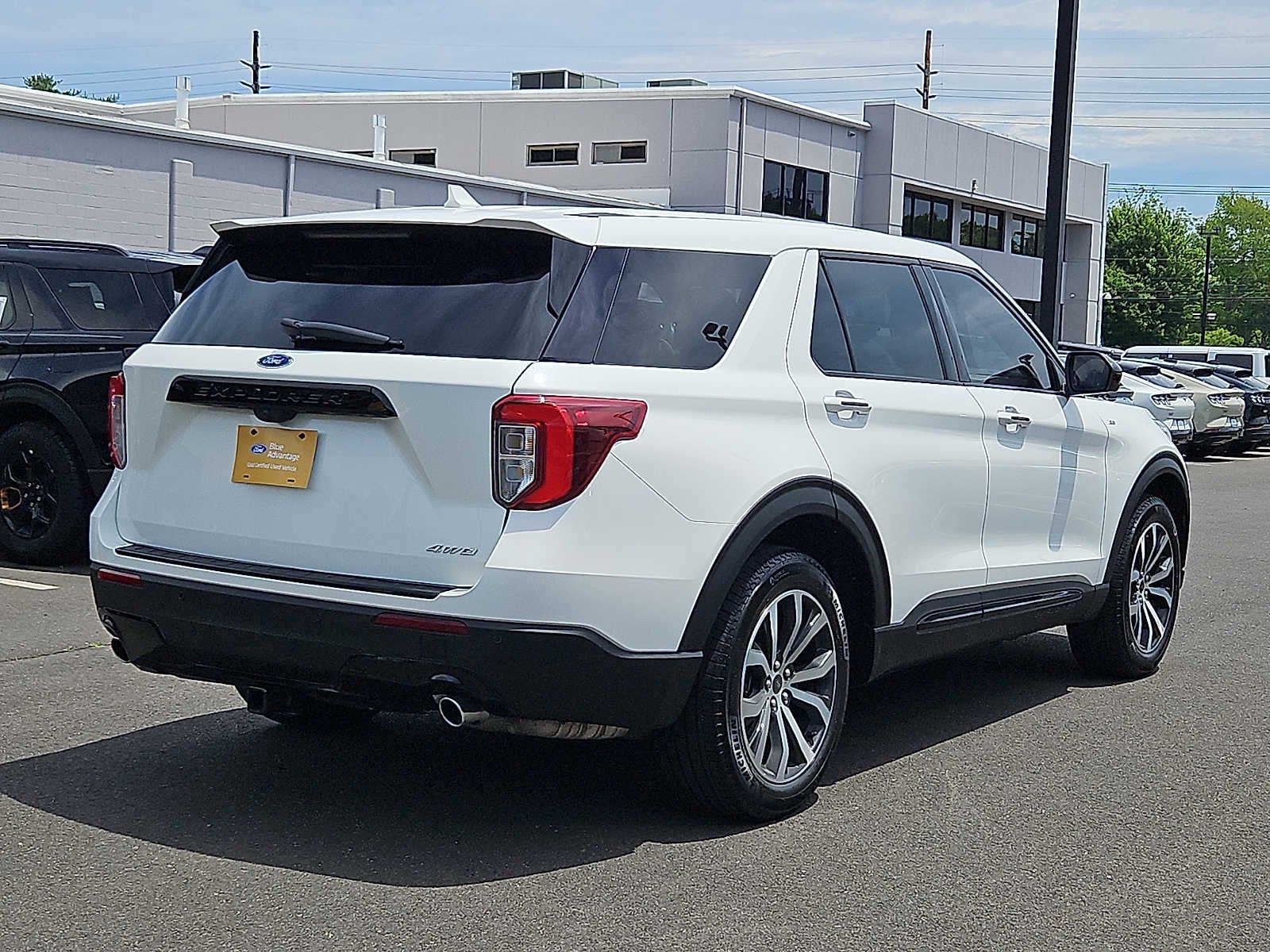 2022 Ford Explorer ST-Line