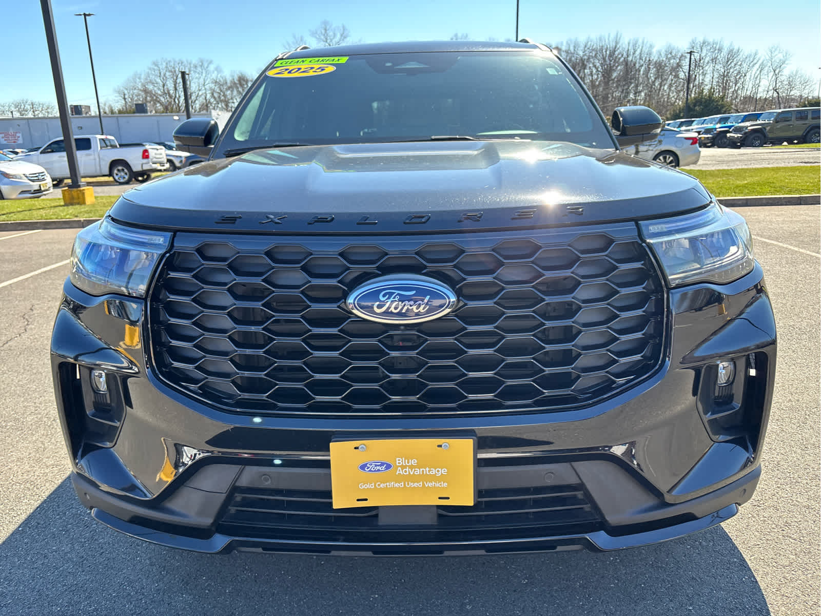 2025 Ford Explorer ST-Line