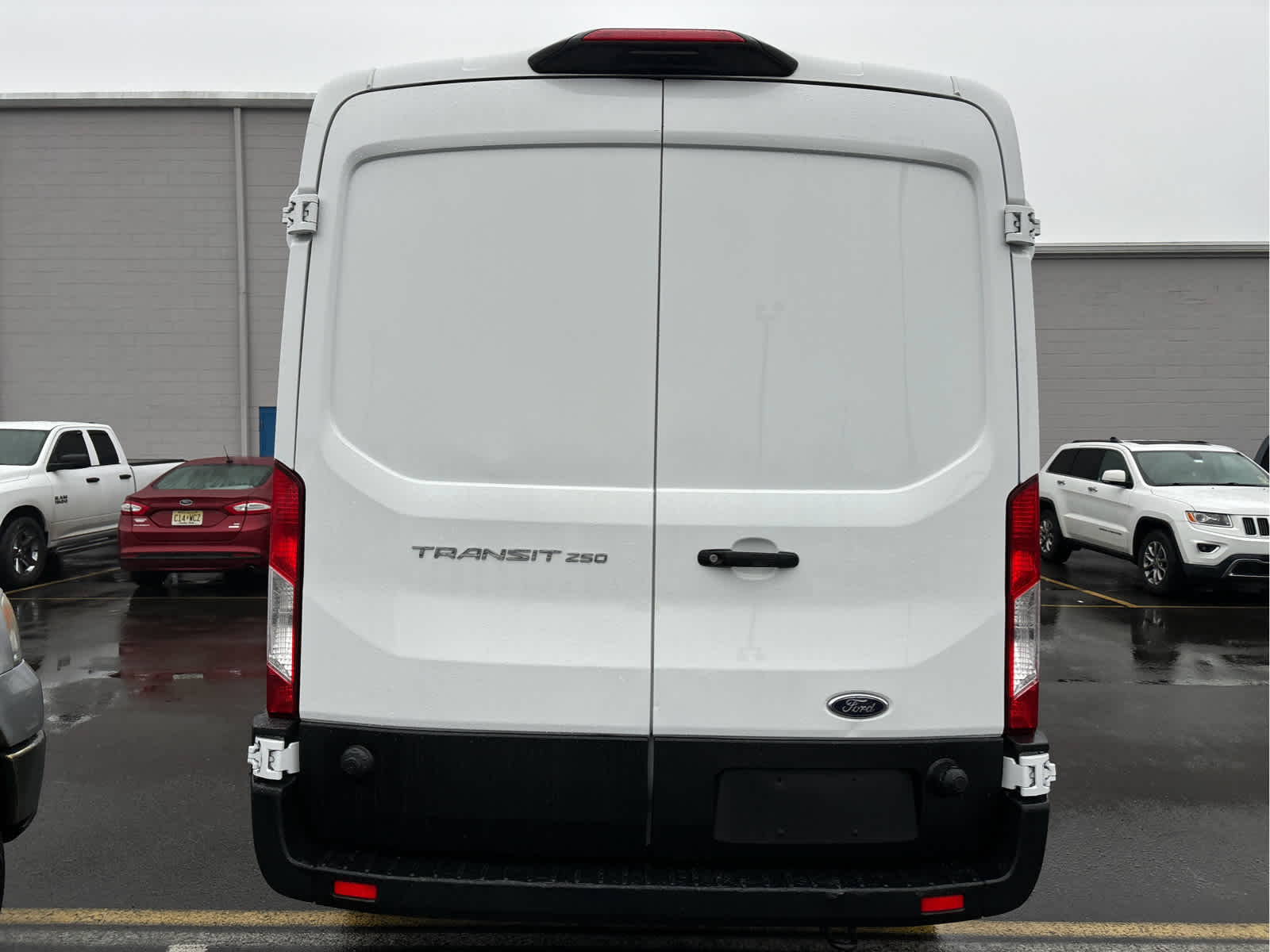 2024 Ford Transit Cargo Van T-250 148" Med Rf 9070 GVWR RWD