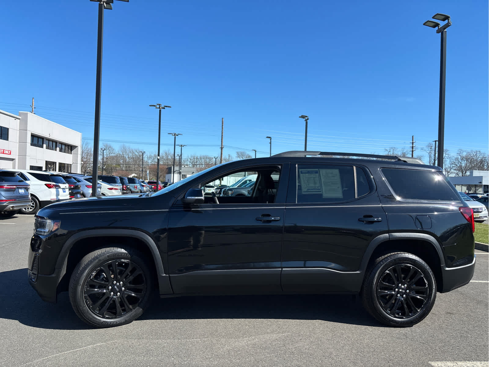 2023 GMC Acadia SLE