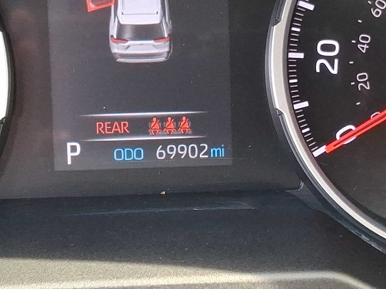 2020 Toyota RAV4 LE