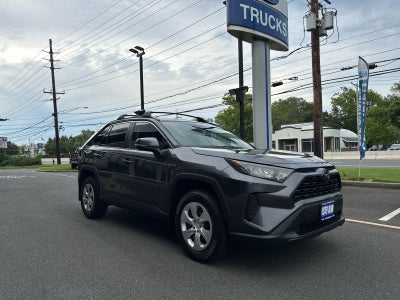 2020 Toyota RAV4 LE