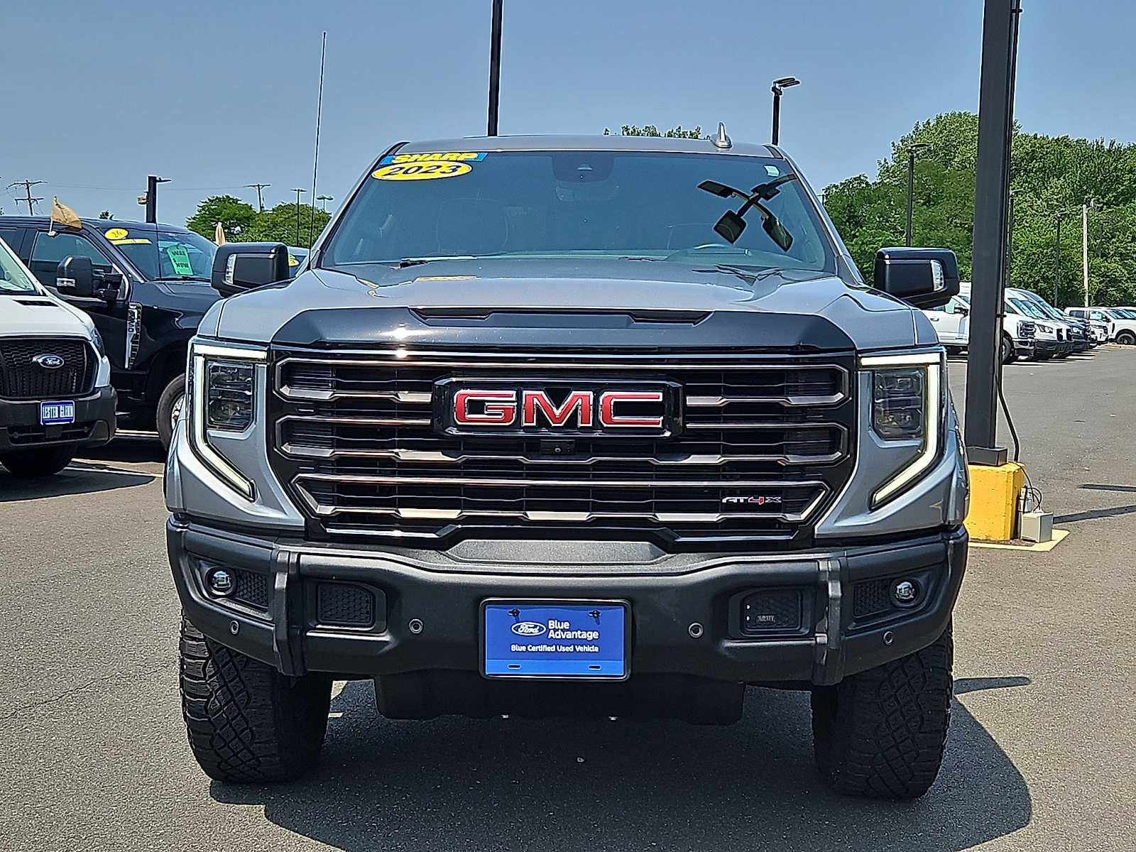 2023 GMC Sierra 1500 AT4X