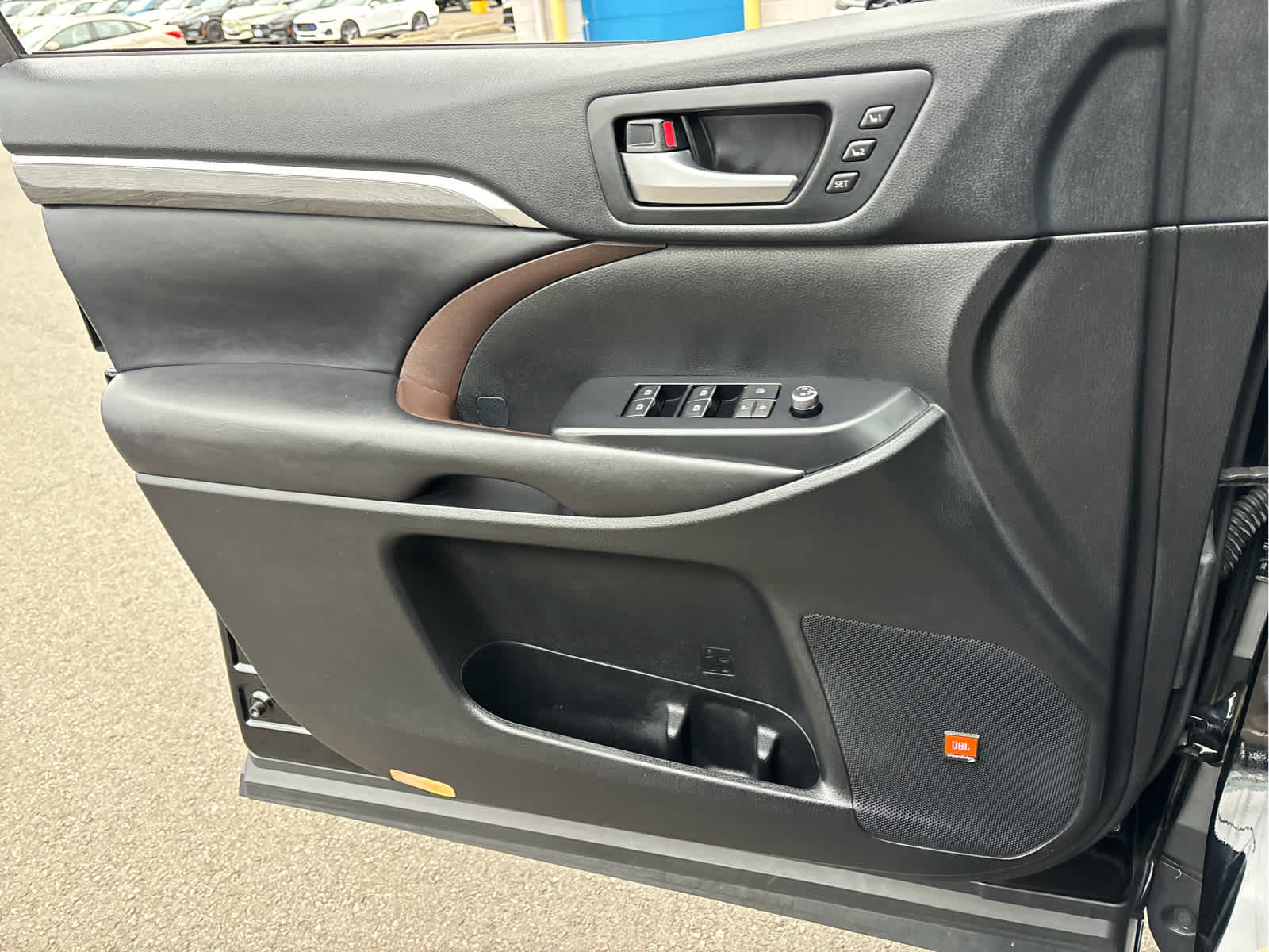 2019 Toyota Highlander Limited Platinum