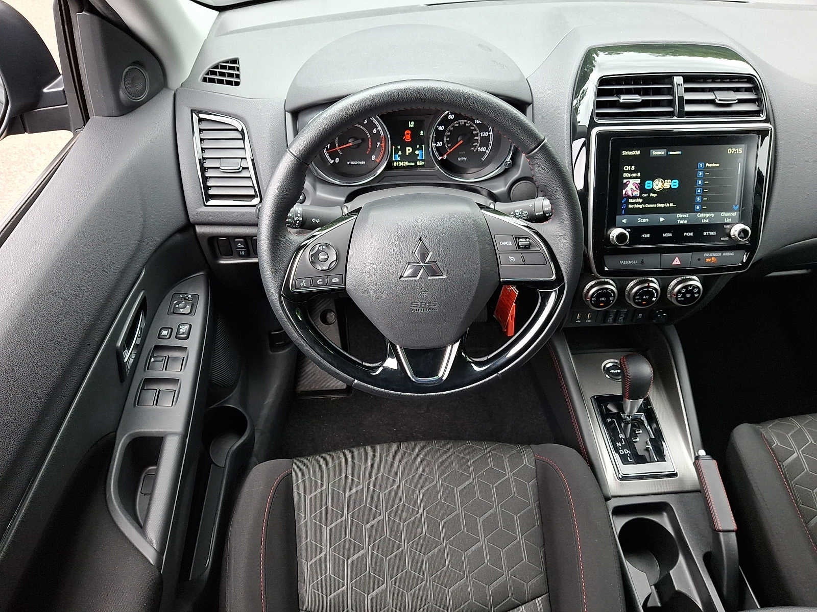2025 Mitsubishi Outlander Sport LE