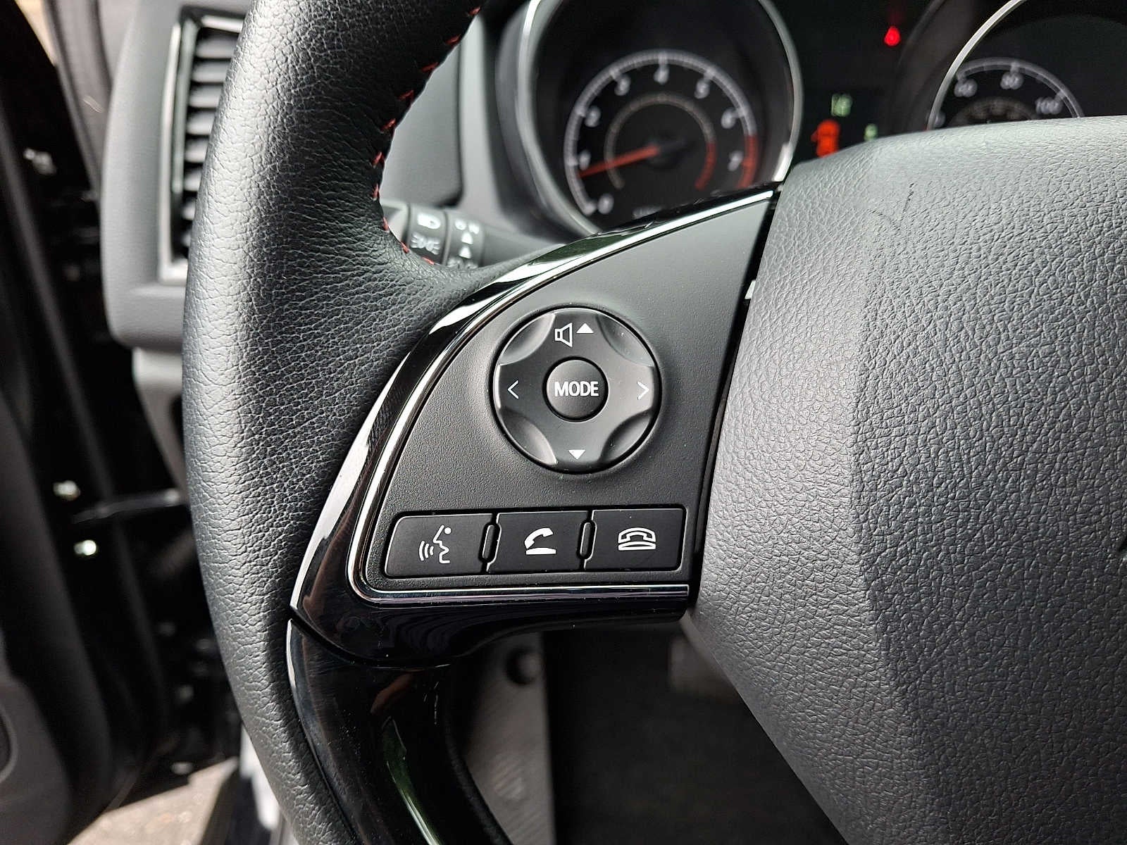 2025 Mitsubishi Outlander Sport LE