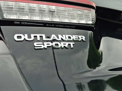2025 Mitsubishi Outlander Sport LE