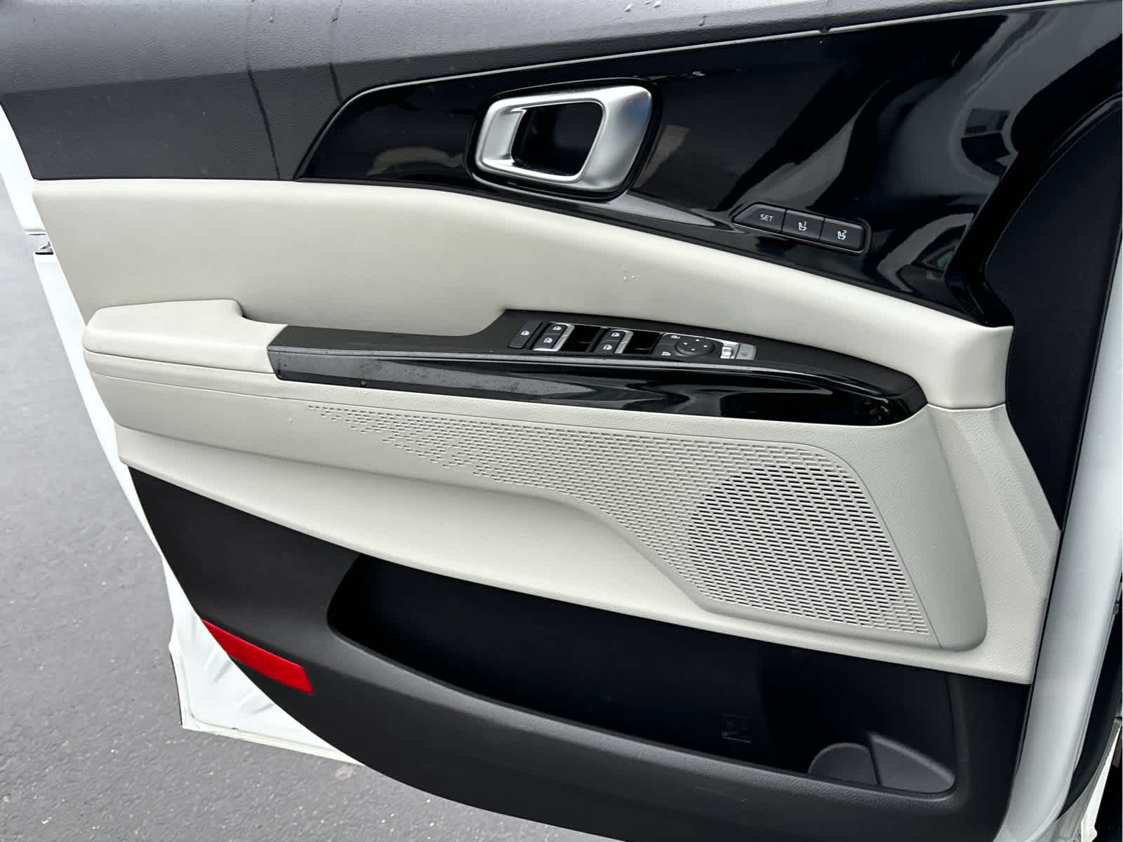 2024 Kia Carnival SX