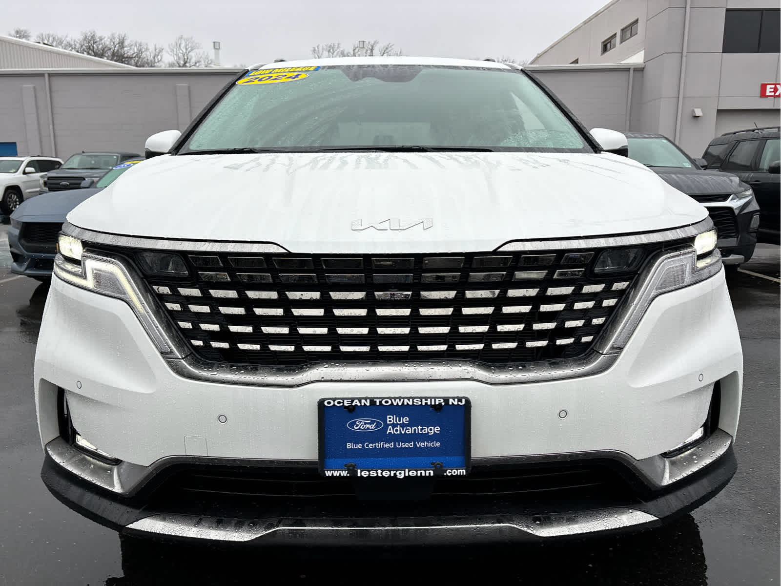 2024 Kia Carnival SX