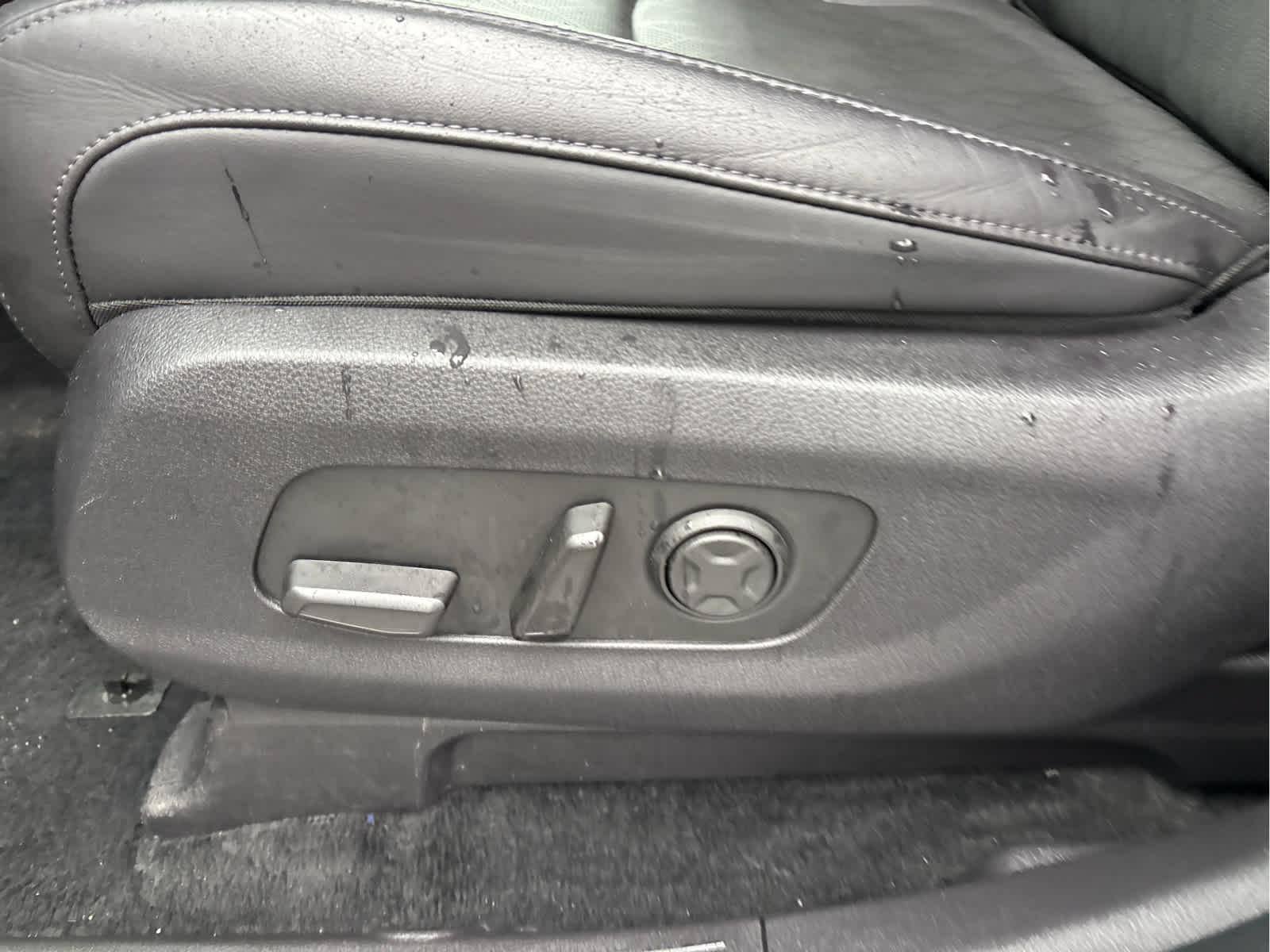 2024 Kia Carnival SX