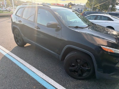 2016 Jeep Cherokee Altitude
