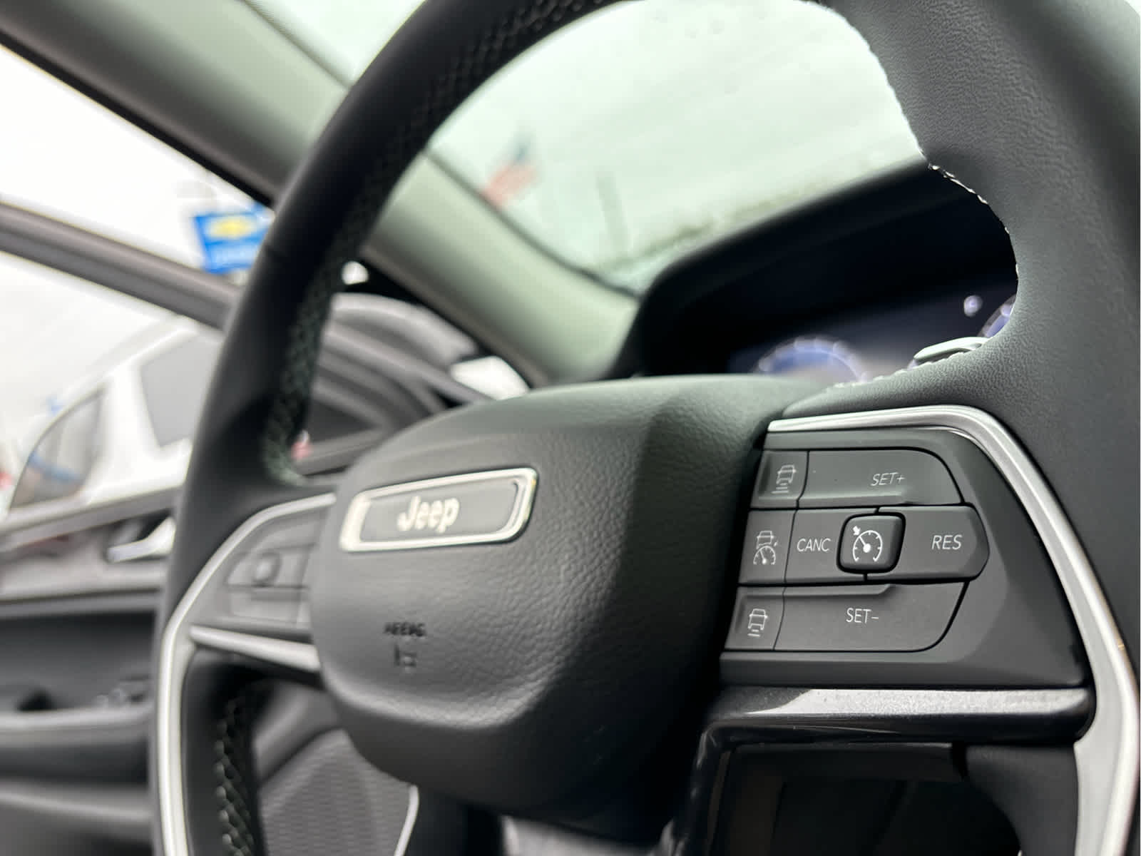 2023 Jeep Grand Cherokee Laredo