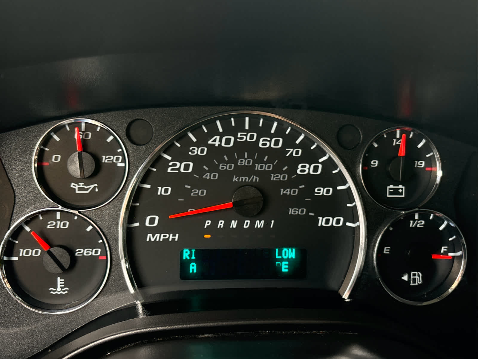 2024 Chevrolet Express RWD 2500 135"