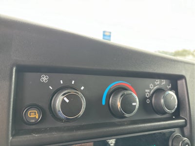 2024 Chevrolet Express RWD 2500 135"