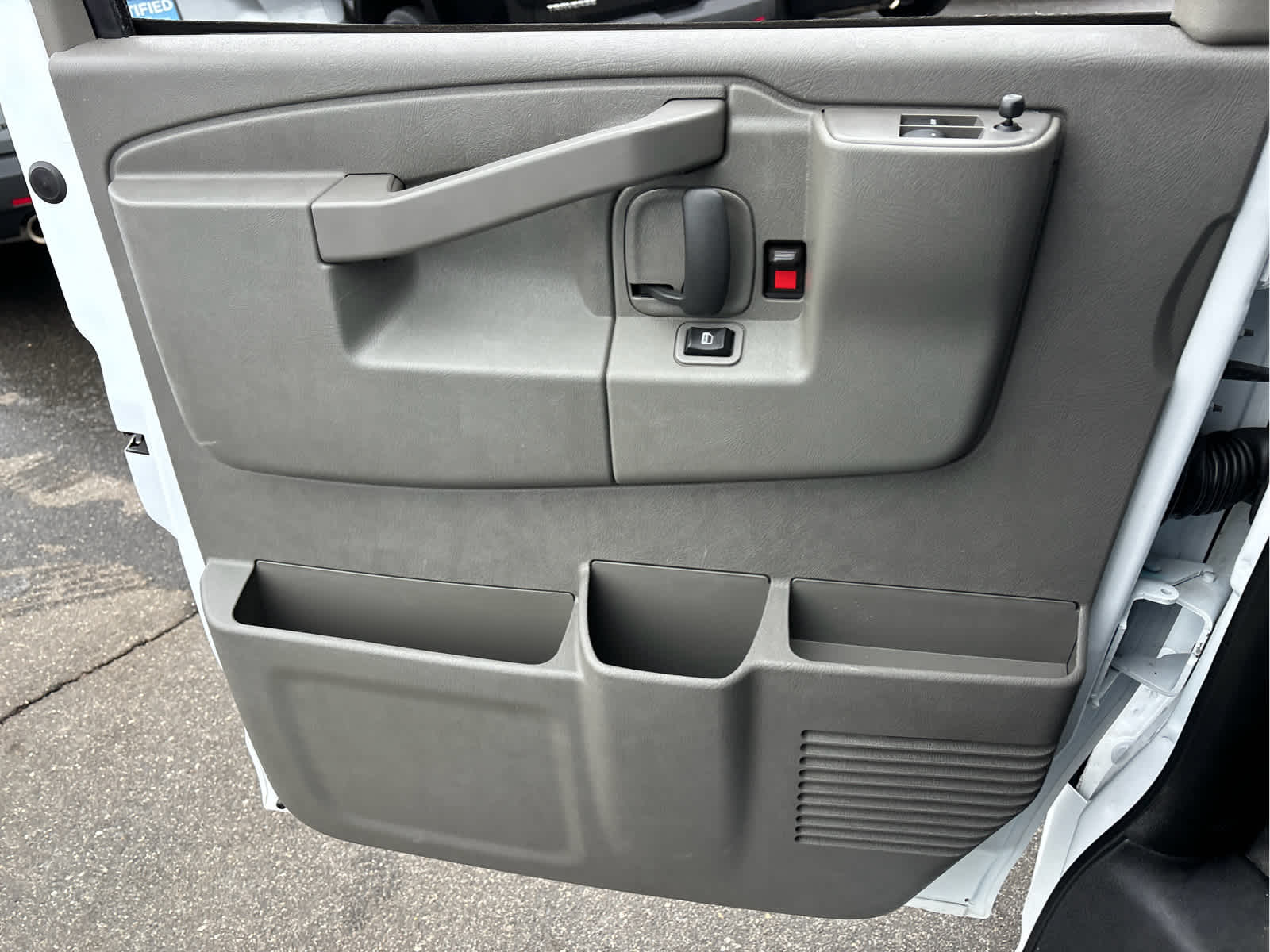 2024 Chevrolet Express RWD 2500 135"