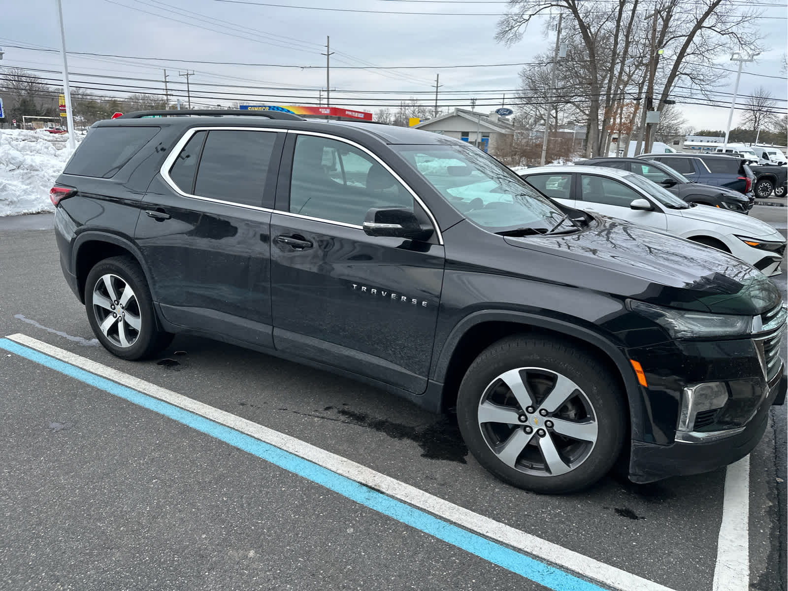 2023 Chevrolet Traverse LT Leather