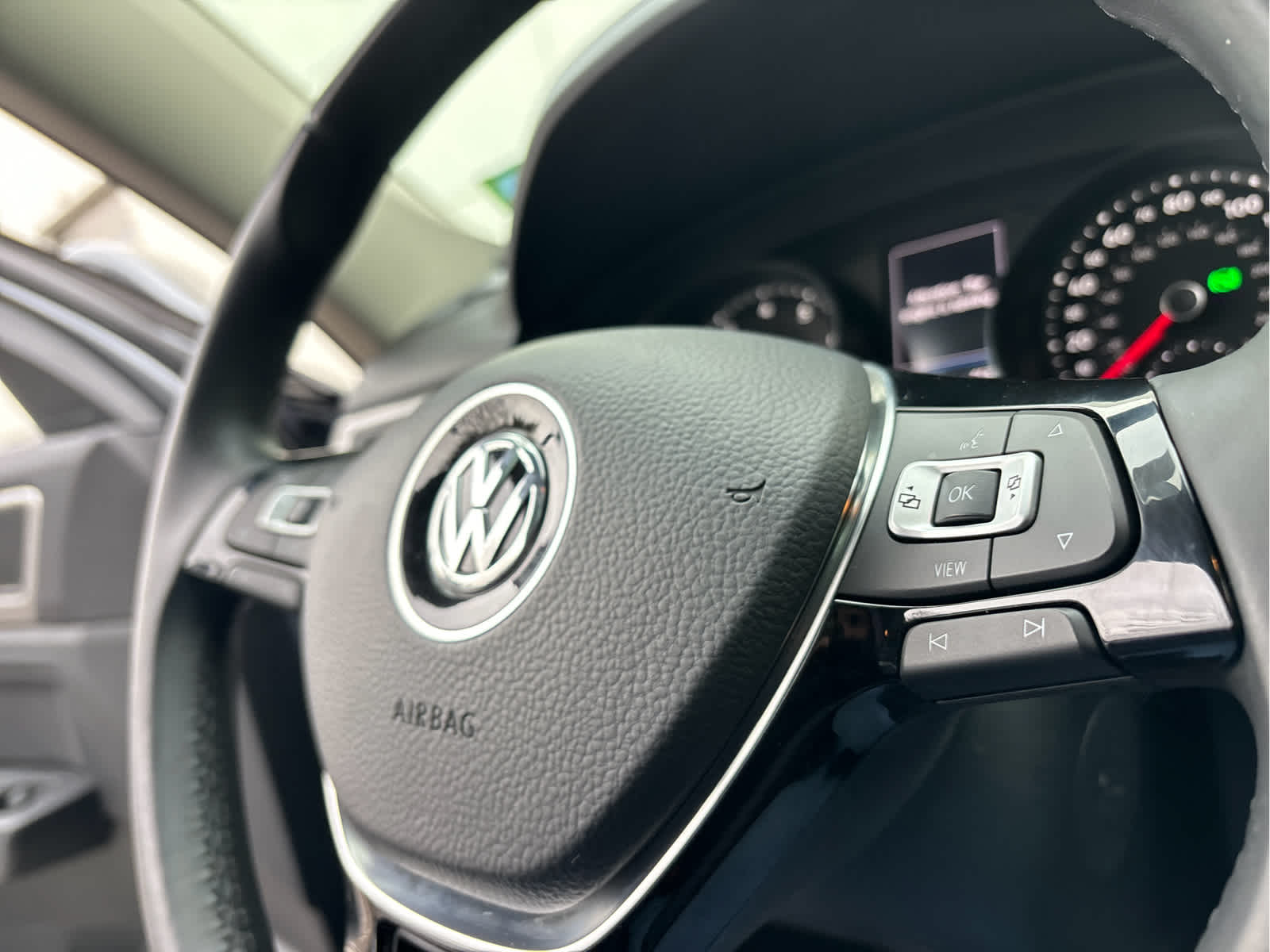 2020 Volkswagen Atlas 3.6L V6 SE w/Technology R-Line