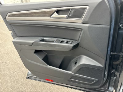 2020 Volkswagen Atlas 3.6L V6 SE w/Technology R-Line