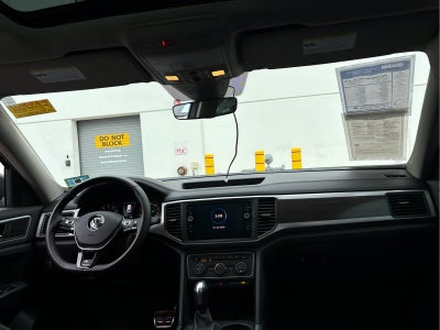 2020 Volkswagen Atlas 3.6L V6 SE w/Technology R-Line