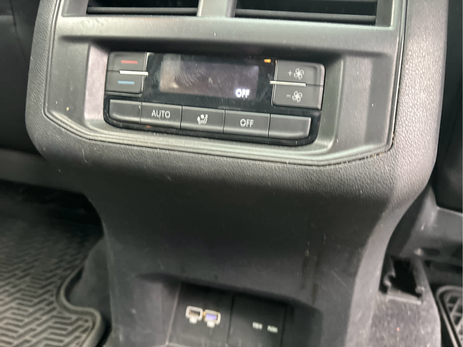 2020 Volkswagen Atlas 3.6L V6 SE w/Technology R-Line