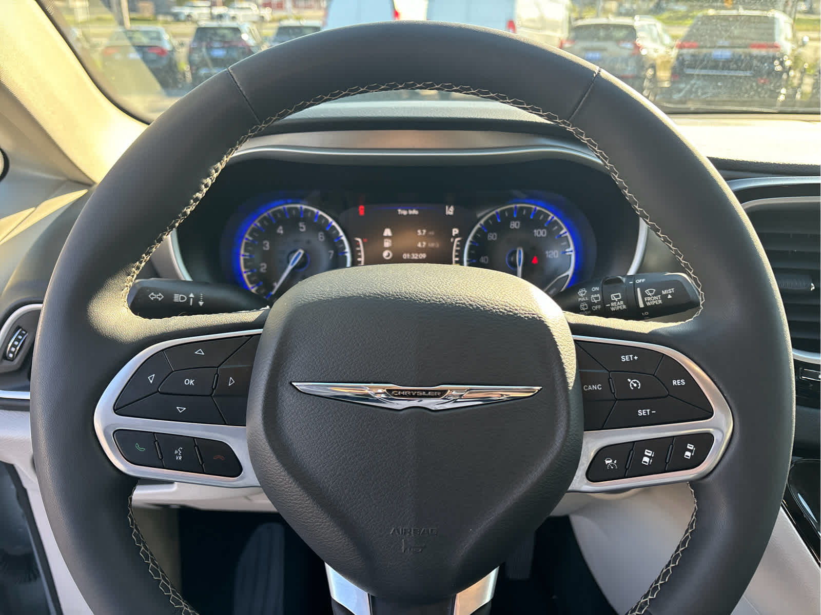 2023 Chrysler Pacifica Touring L