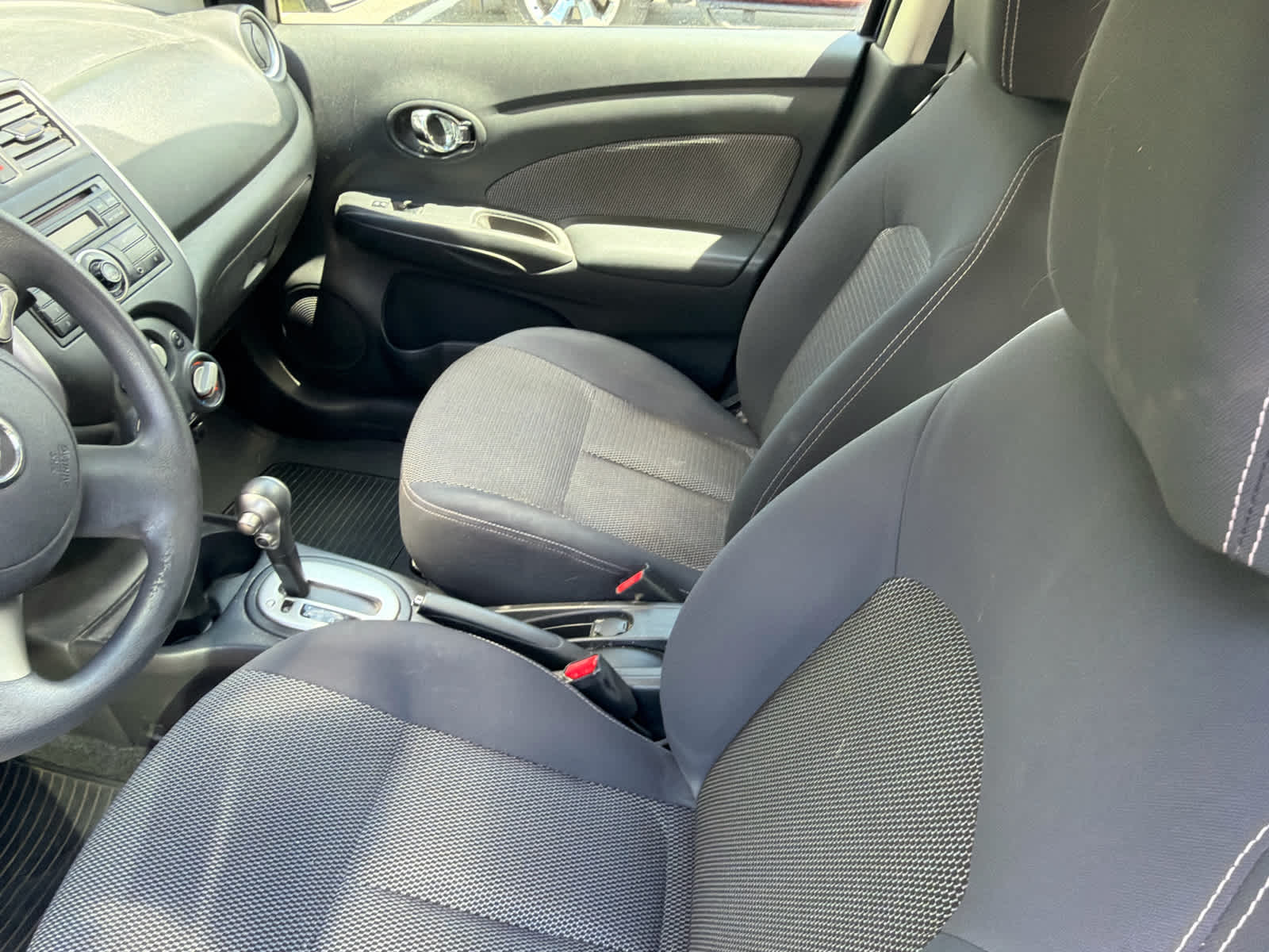 2014 Nissan Versa SV