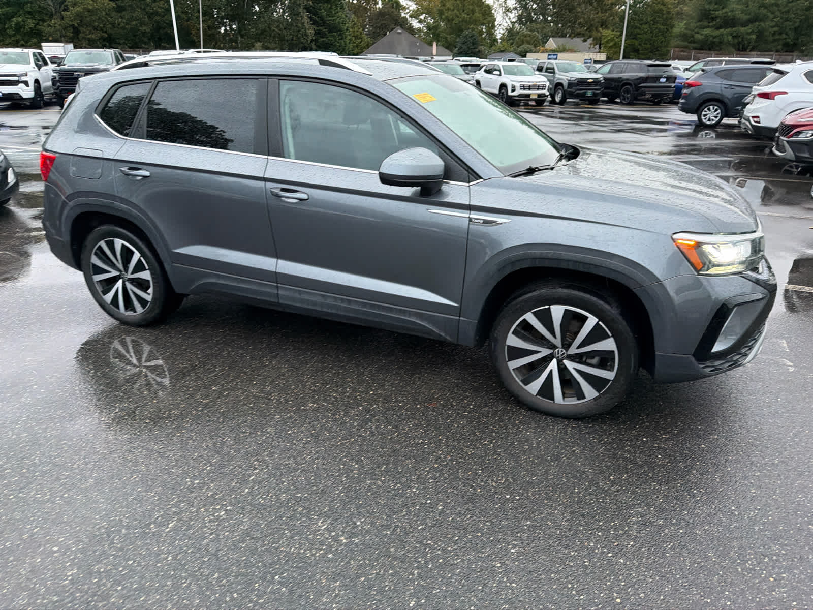 2022 Volkswagen Taos SE