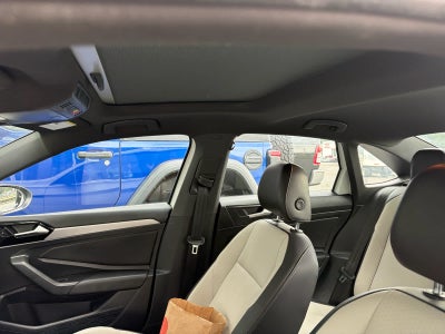 2021 Volkswagen Jetta R-Line