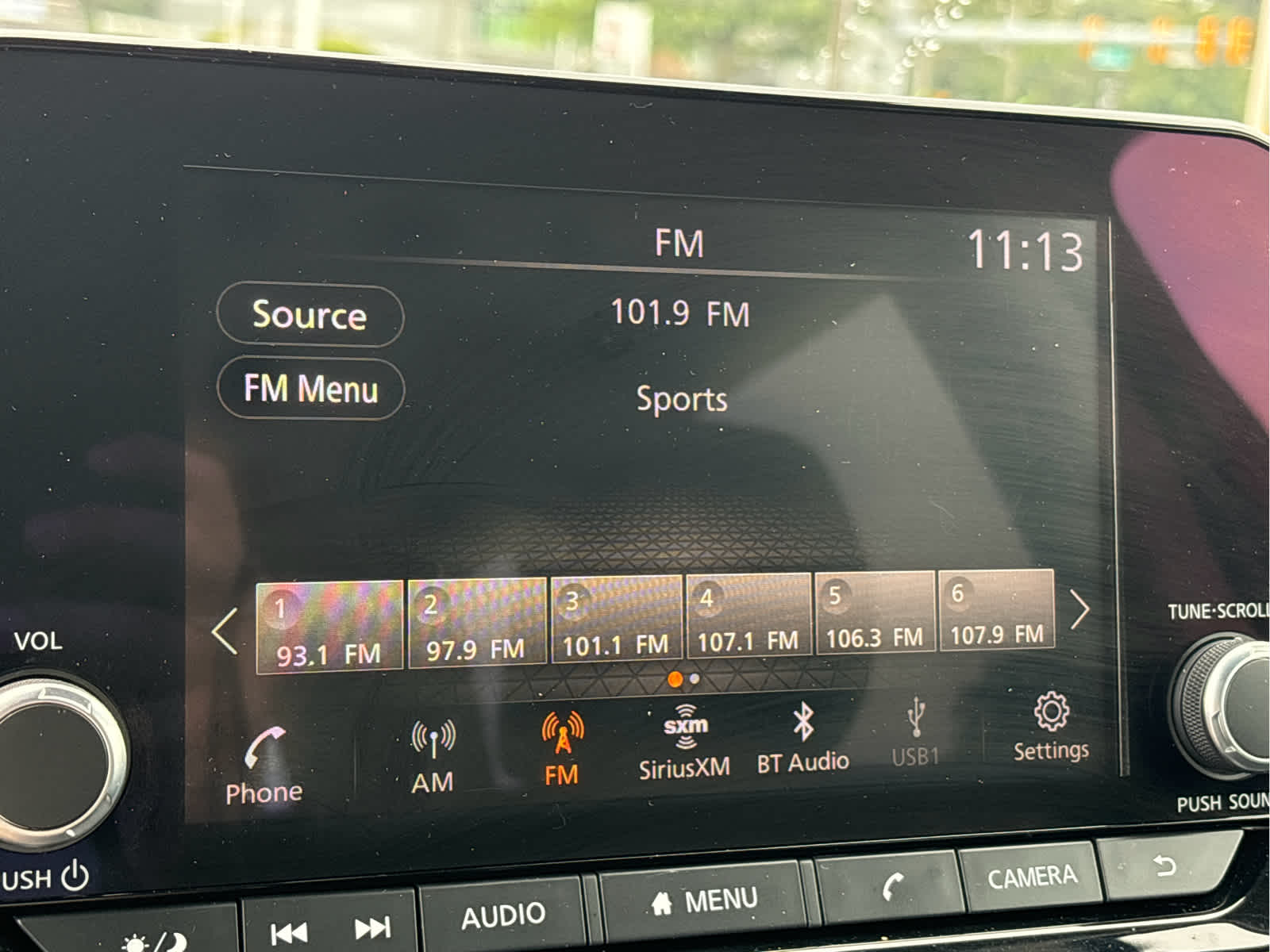 2023 Nissan Pathfinder SV