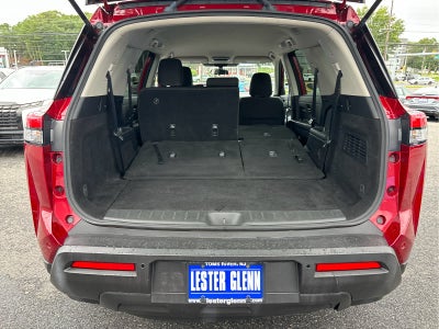 2023 Nissan Pathfinder SV