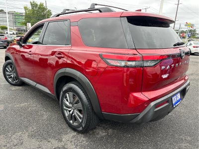 2023 Nissan Pathfinder SV