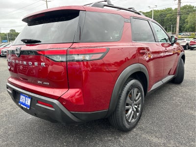 2023 Nissan Pathfinder SV