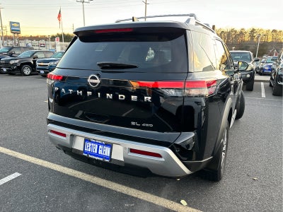 2023 Nissan Pathfinder SL
