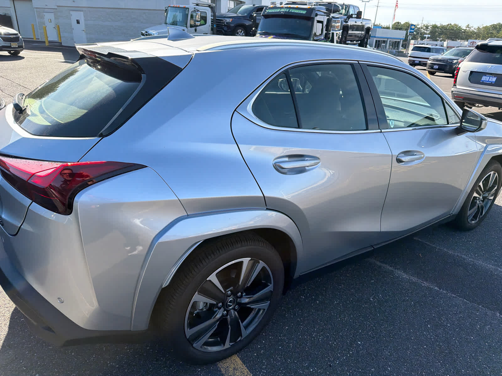 2025 Lexus UX 300h Premium