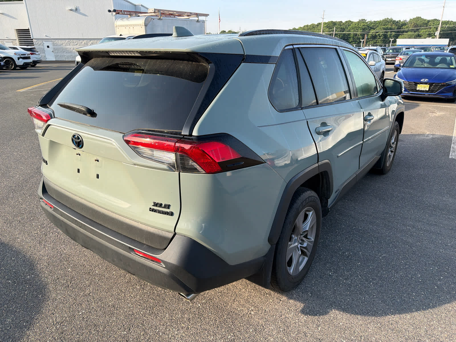 2023 Toyota RAV4 Hybrid XLE