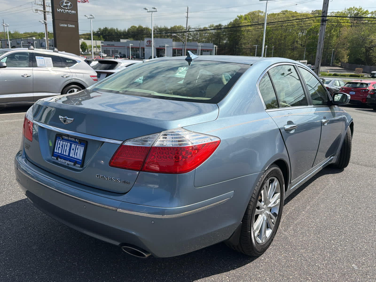 2011 Hyundai Genesis 4dr Sdn V8