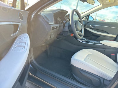 2023 Hyundai Sonata SE