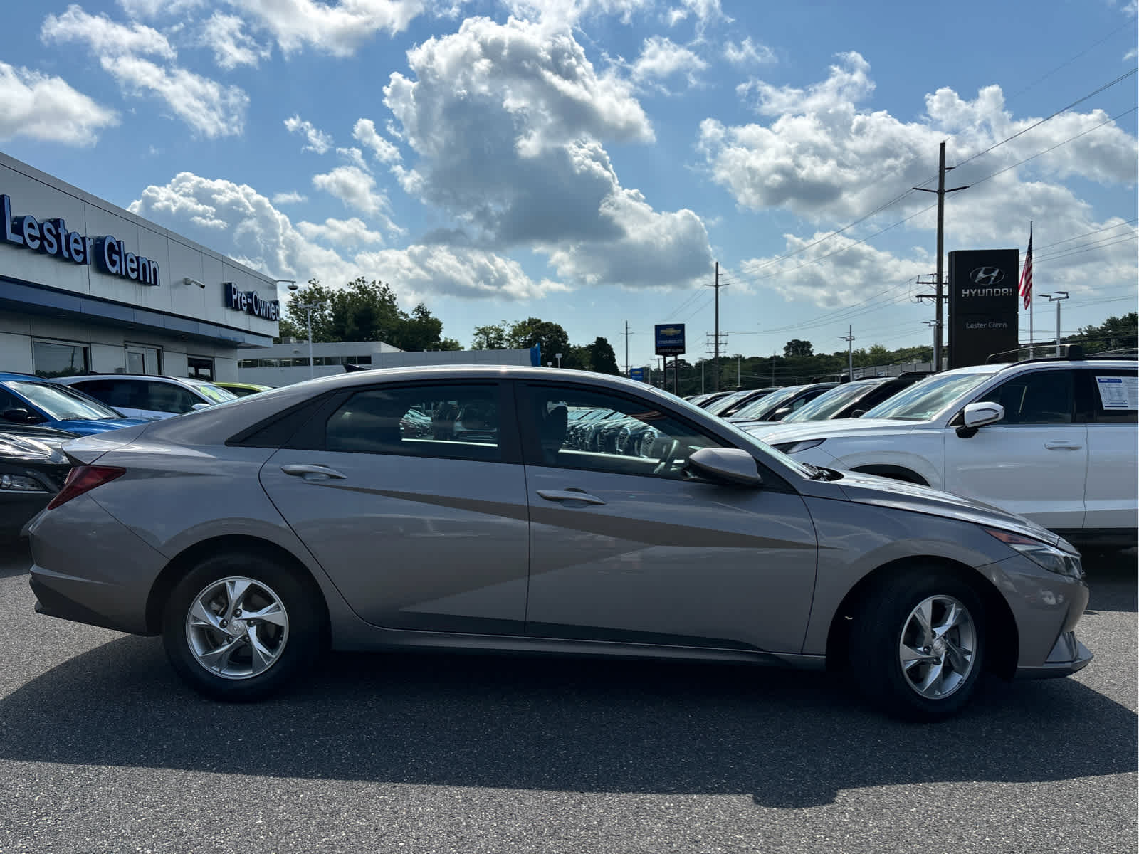 2023 Hyundai Elantra SE