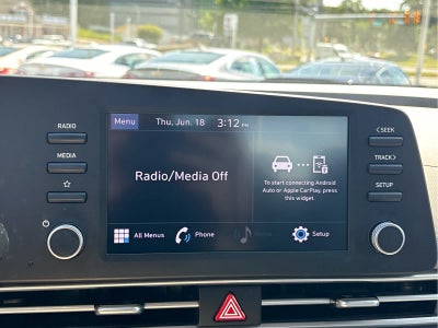 2023 Hyundai Elantra SE