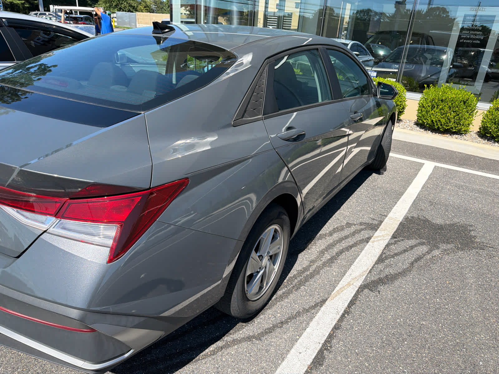 2024 Hyundai Elantra SE