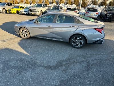 2024 Hyundai Elantra Limited