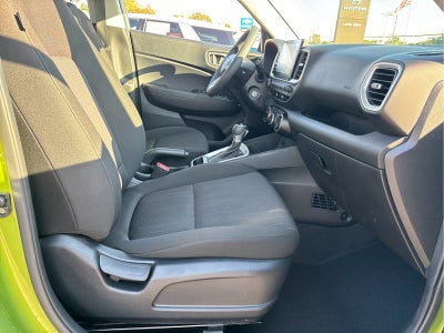 2024 Hyundai Venue SE