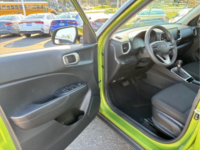 2024 Hyundai Venue SE