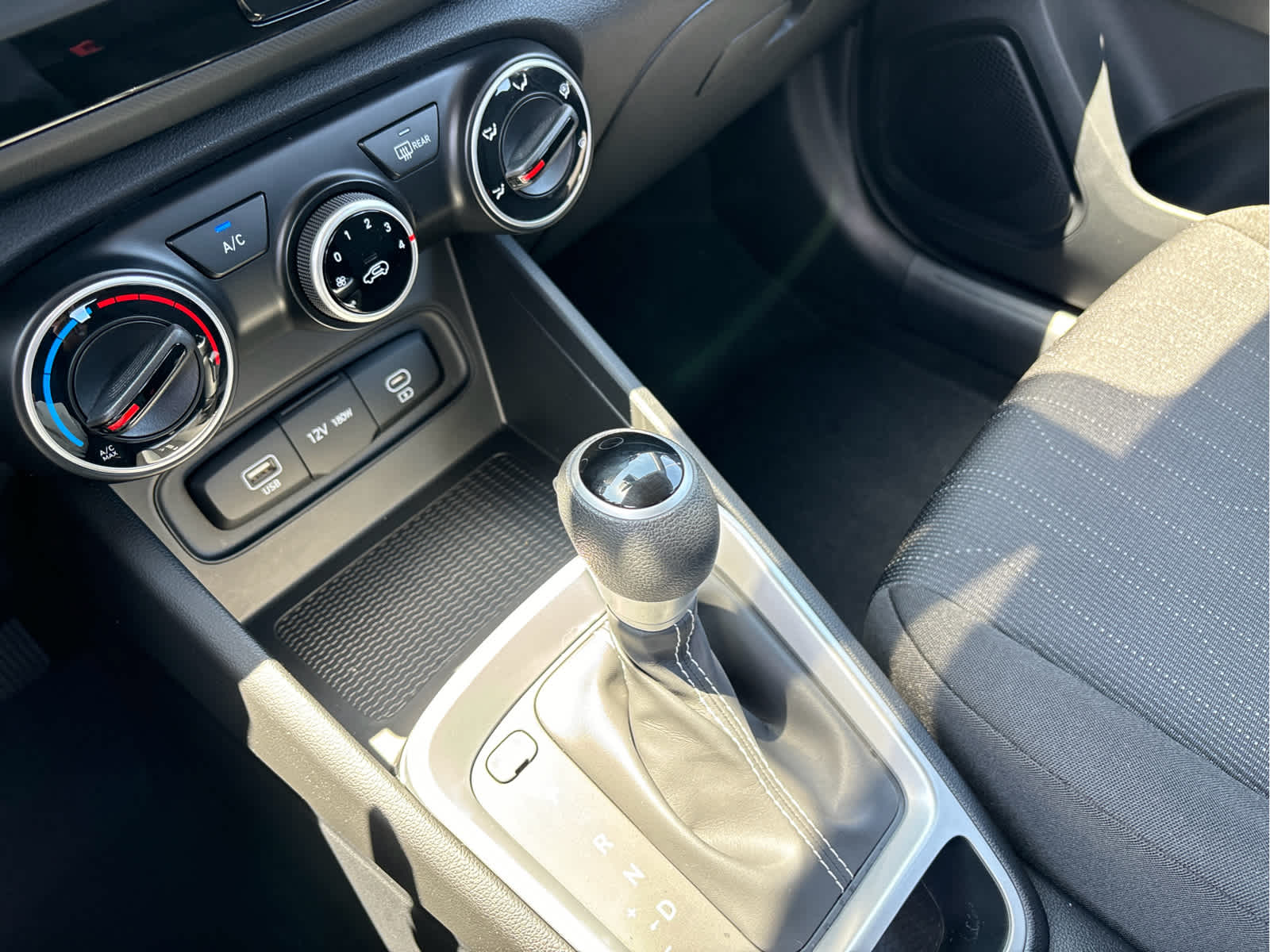 2023 Hyundai Venue SE